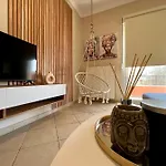 Karma - Modern Apartment