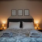 Karma - Modern Apartment